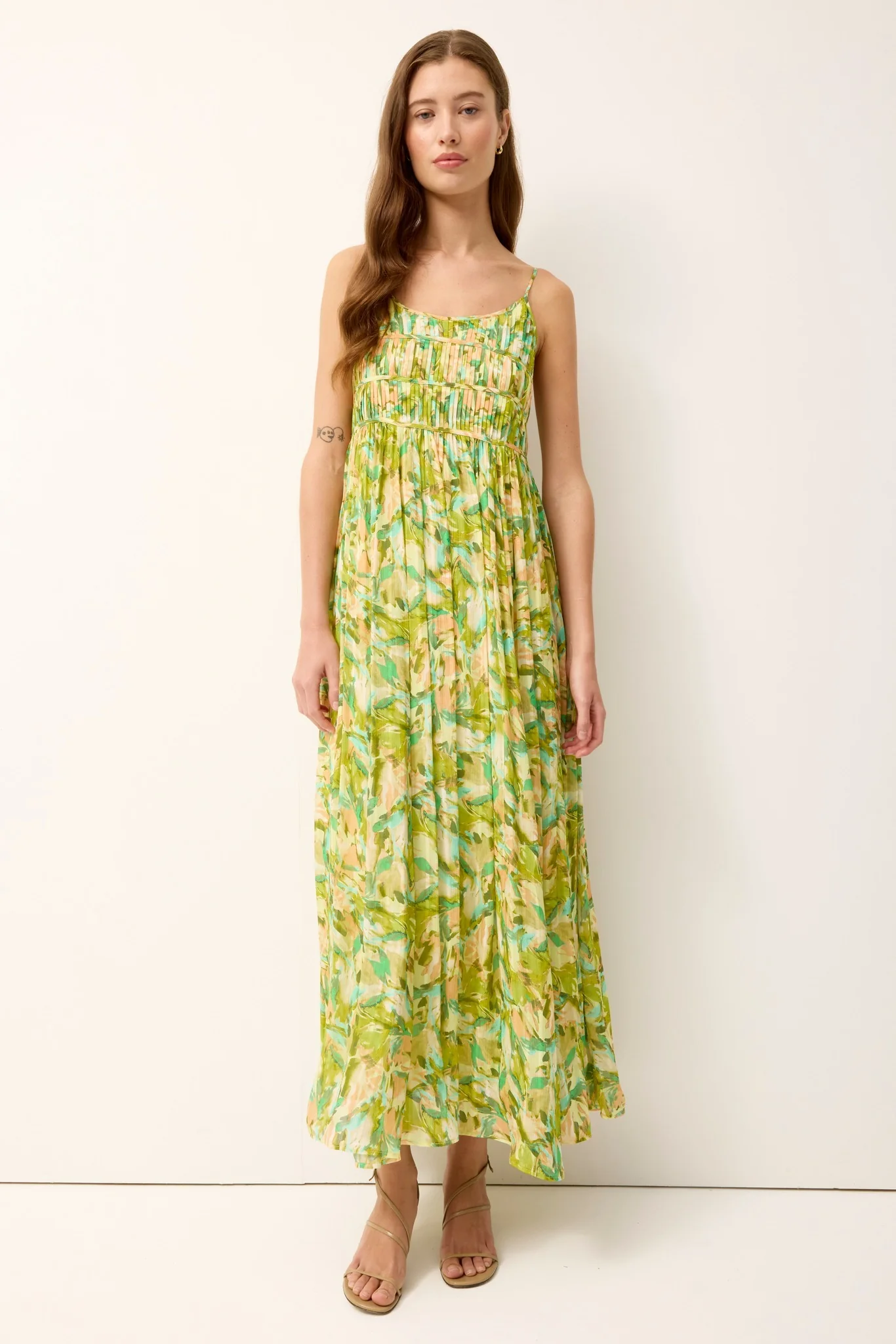 MAXI